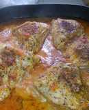 Pollo🐥 guisado con jugo de naranja🍊 y tomates frescos🍅