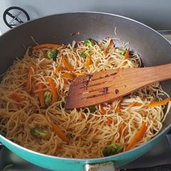 A picture of Broccoli Carrot Stir Fry Spaghetti.