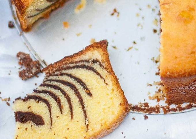 Oma Sien Zebra Cake