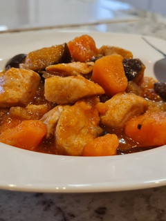 Una foto de Guiso de pollo con berenjena y boniato