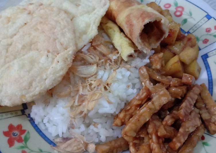 Nasi Uduk ala-ala