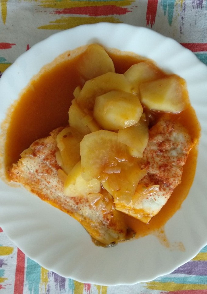 Una foto de Bacalao con patatas
