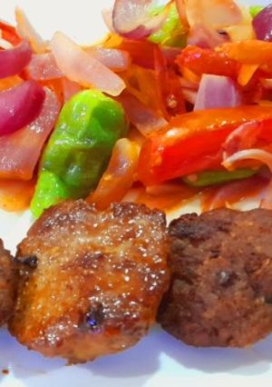 A picture of Turkish kofta kabab.
