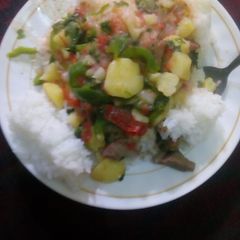 Boiled rice served with beefstew # authormarathon# A picture of Boiled rice served with beefstew # authormarathon#.
