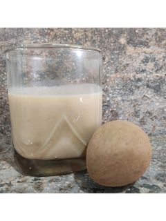 चिकू शेक (chikoo shake recipe in marathi) रेसिपी चे मुख्य फोटो