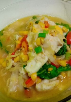 Foto resep Indomie Rebus Ayam Bawang Yummi😋