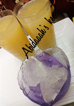 A picture of Simple orange juice.