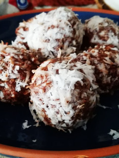 Una foto de Trufas de Choco porotos, Avena y Coco