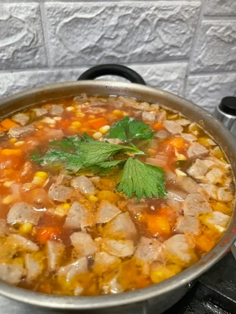 Cara Gampang Menyiapkan Resep Sop Merah Warna Warni yang  Bikin Ketagihan Anti Ribet, Lezat Sekali