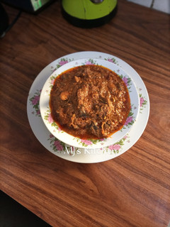 A picture of Peanut soup (kuli kuli soup).