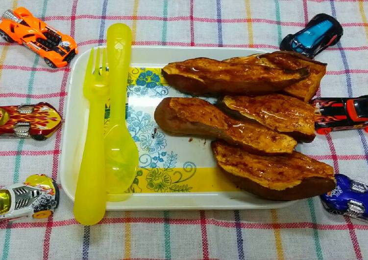 Baked sweet potatoes with honey cinnamon glaze..#healthyjunior