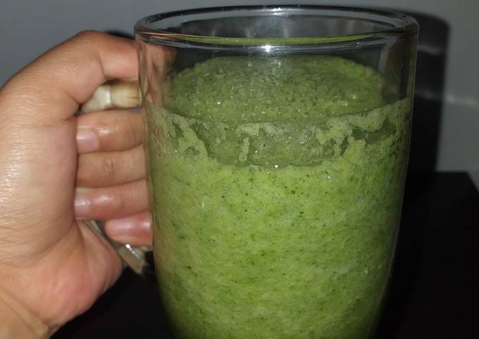 Langkah Mudah untuk Menyiapkan Green smoothies 264kkal (diet) Anti Gagal