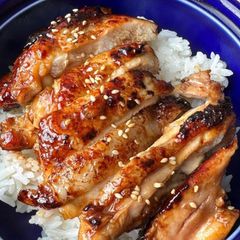 Easy, healthy, soy sauce and honey chicken dish A picture of Easy, healthy, soy sauce and honey chicken dish.