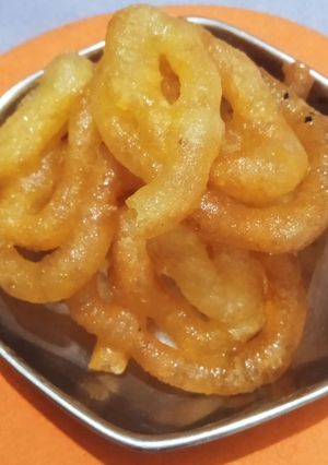 मैदा की जलेबी (Maida ki jalebi recipe in hindi) रेसिपी मुख्य फोटो