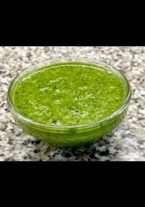 A picture of Mint mango chutney.