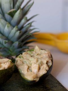 Una foto de Aguacates rellenos