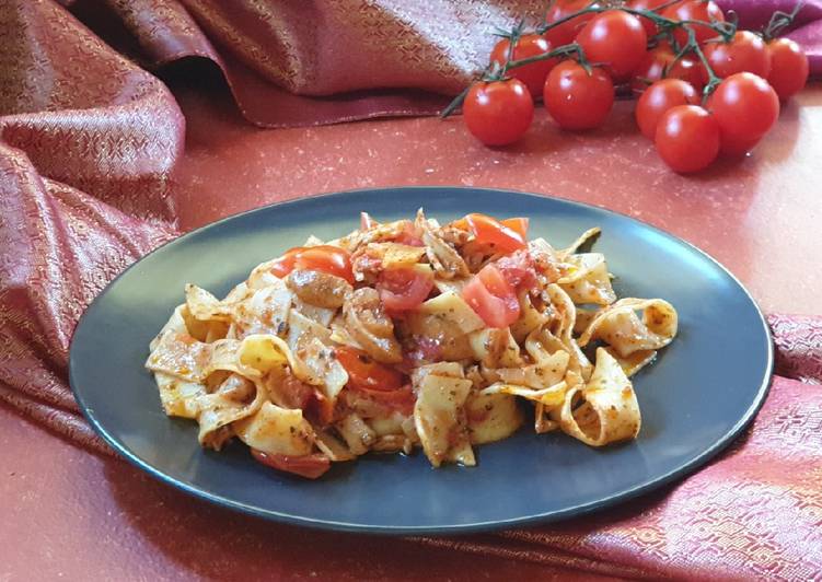 Recipe of Speedy Tagliatelle di Farro ai funghi porcini