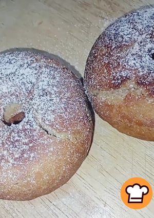 A picture of Donuts 🍩.