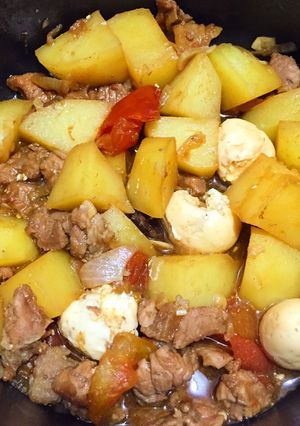 Foto resep Semur Daging Kentang Telur