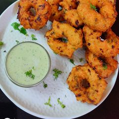 A picture of Cabbage Vada.