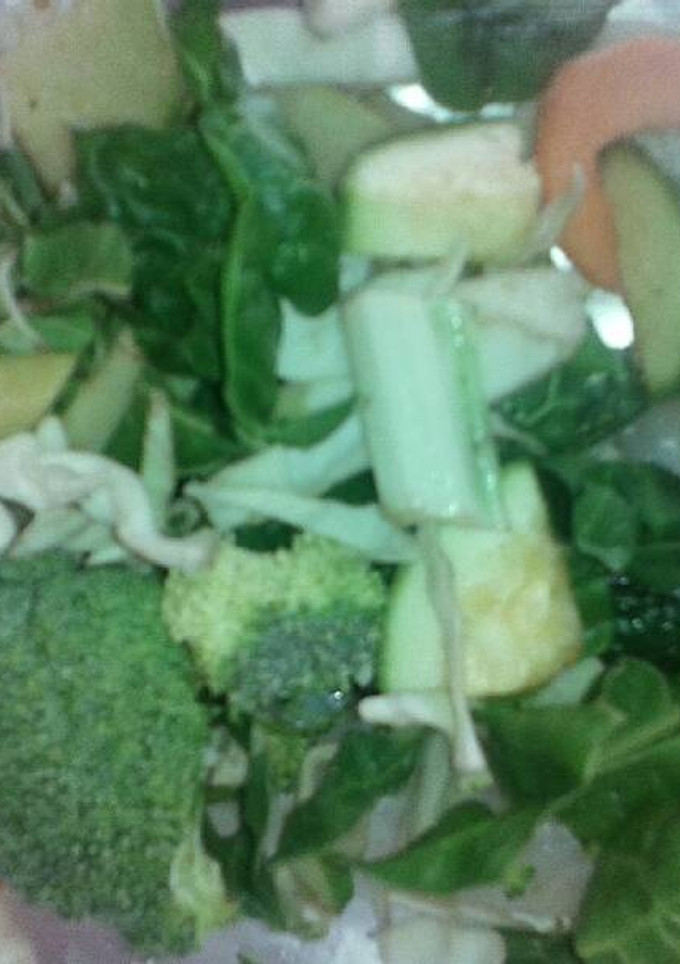 Una foto de Filete con vegetales verdes al vapor