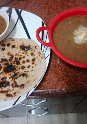 मखनी दाल तंदूरी रोटी (Makhani dal tandoori roti recipe in hindi) रेसिपी मुख्य फोटो