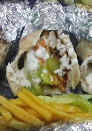 A picture of Arabic Shawarma.
