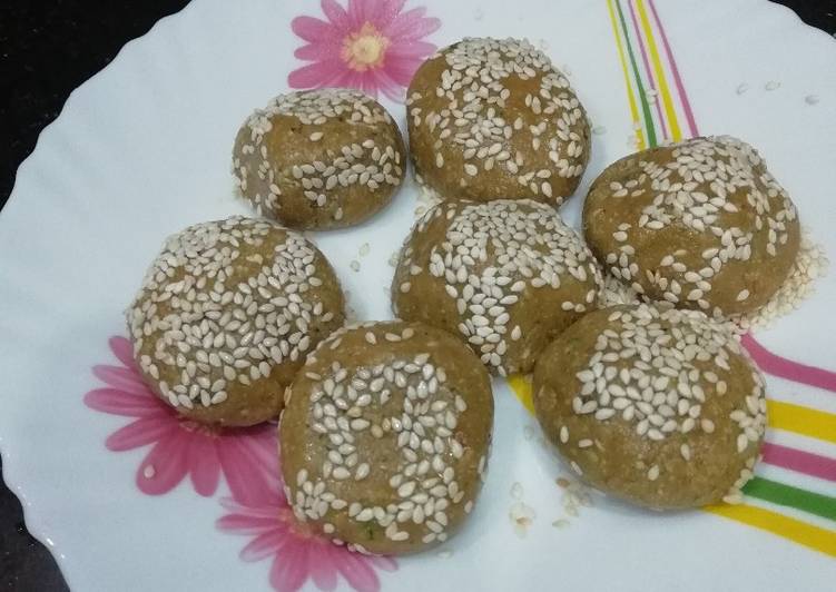 Sesame Ladoo