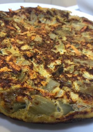Una foto de Tortilla de tallos de acelga