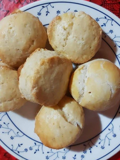Una foto de Scones neutros #sintacc para acompañarlo dulce o salado