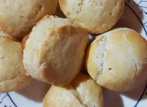 Una foto de Scones neutros #sintacc para acompañarlo dulce o salado