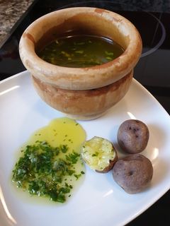 Una foto de Mojo verde en mortero