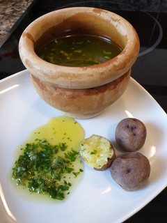 Una foto de Mojo verde en mortero