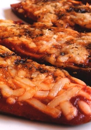 Una foto de Berenjenas a la Pizza 🍆🍕