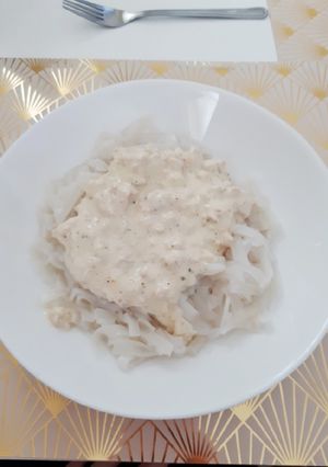 Zdjęcie przepisu Home Made Carbonara z makaronem ryżowym.
