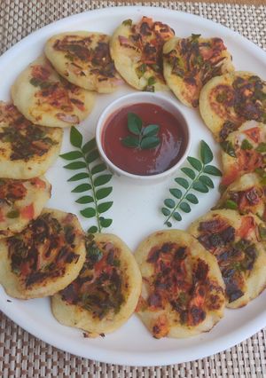 A picture of Leftover Rice Uttapam.