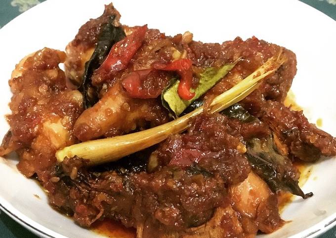 Langkah Mudah untuk mengolah Ayam Bumbu Rujak No Santan Anti Gagal