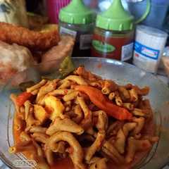 A picture of Usus ayam ala warteg.