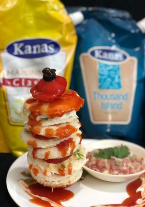 A picture of Rainbow bread tower.