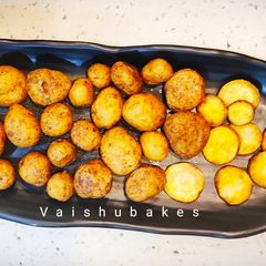 A picture of Roasted Baby Potatoes With Black Pepper.