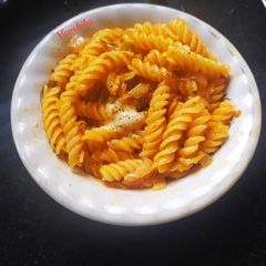 A picture of Indian style pasta.