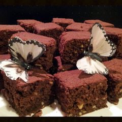 A picture of AMIES Chocolate with Cashew Nuts BROWNIES.