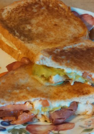 A picture of Toasted BLT.