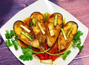 Hình của món Cá Ba Sa Kho Tiêu.