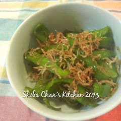 A picture of Stir-Fried Chirimen Jako and Green Bell Peppers.