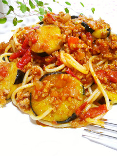 A picture of Pasta Bolognese with Yakiniku Sauce.