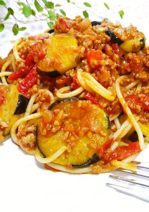 A picture of Pasta Bolognese with Yakiniku Sauce.