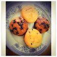 Eggless: Vanilla-Chocolate Chips Muffins