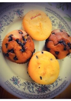 A picture of Eggless: Vanilla-Chocolate Chips Muffins.