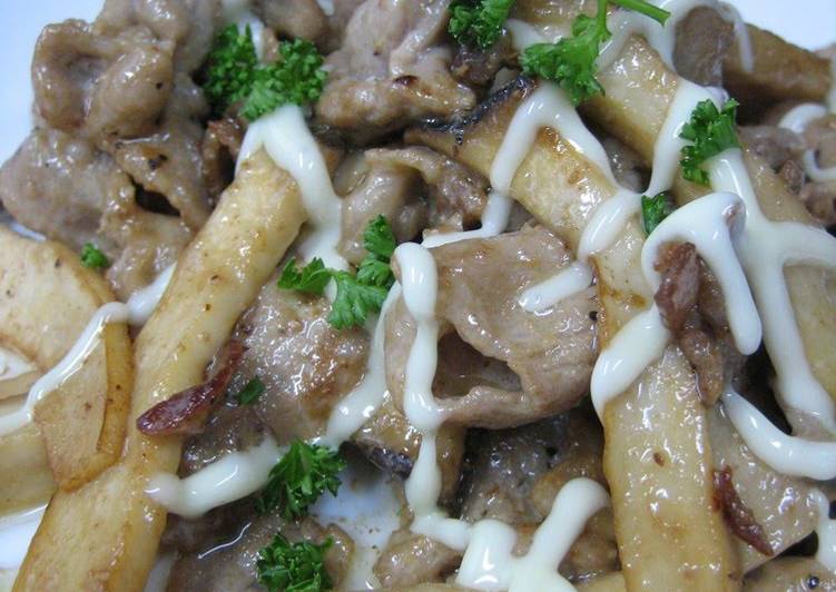 Recipe of Any-night-of-the-week Stir-Fried Pork and King Oyster Mushroom With Mayonaise and Soy Sauce